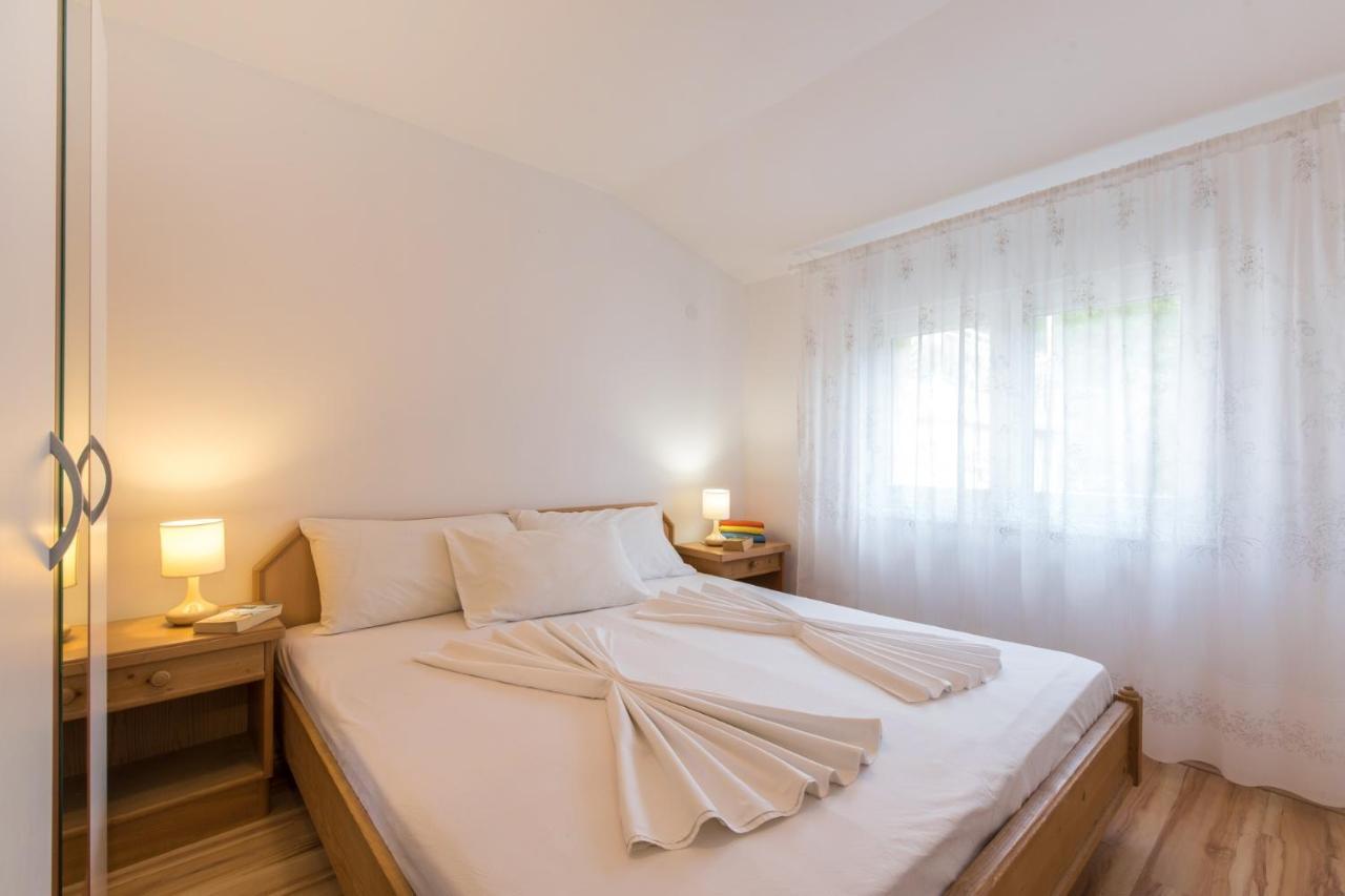 Apartments With A Parking Space Dramalj, Crikvenica - 5592 Kültér fotó